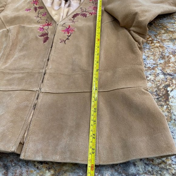 Bandolino Y2K tan embroidered 100% suede jacket - Picture 6 of 15
